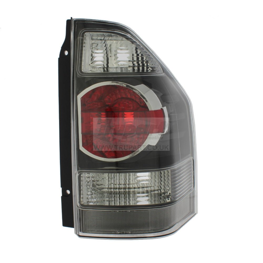 Mitsubishi Pajero (2007 - 2010) ATV/SUV Rear Lamp RR RH (51 - 32 - 674) - RaxAutos